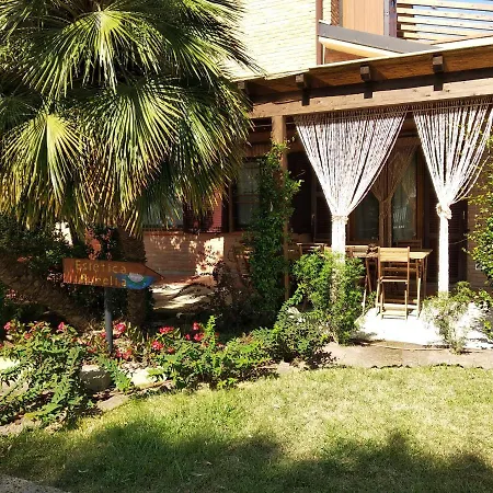 Timeout Bed & Breakfast 3*